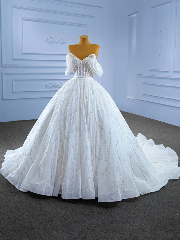 Best Charming White Beading Pearl Sequins Wedding Dresses 2022 Ball Gown Strapless Sleeveless Backless Sash Chapel Train Wedding