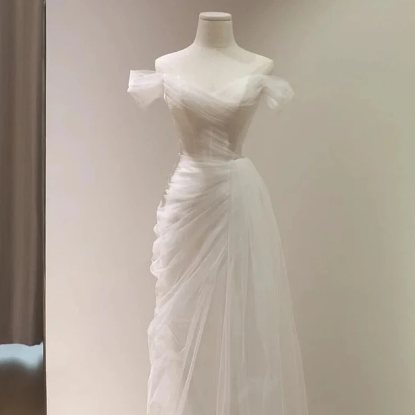 Schlicht Weiß Leichtes Brautkleider / Hochzeitskleider 2023 Meerjungfrau Off Shoulder Kurze Ärmel Rückenfreies Sweep / Pinsel Zug Hochzeit