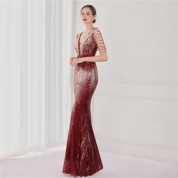 Scintillantes Bordeaux Perlage Paillettes Robe De Soirée 2024 V-Cou Sans Manches Dos Nu Longue Soirée Robe De Ceremonie