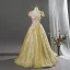 Bling Bling Doré En Dentelle Fleur Appliques Paillettes Robe De Bal 2026 Robe Boule Encolure Carrée Manches Courtes Dos Nu
