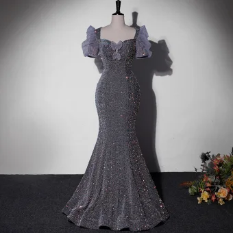 Scintillantes Gris Paillettes Robe De Soirée 2022 Trompette Sirène Encolure Carrée Noeud Manches Courtes Dos Nu Longue Soirée Robe De Ceremonie