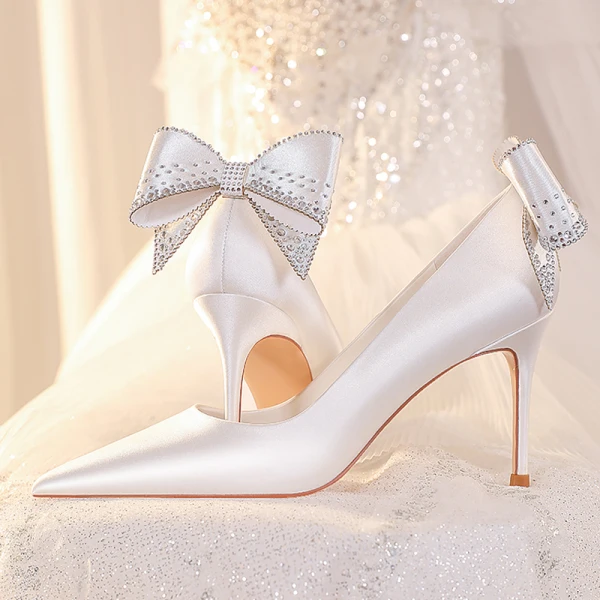 Fashion Ivory Satin Rhinestone Bow Wedding Shoes 2023 Leather 8 cm Stiletto Heels Pointed Toe Wedding Pumps High Heels