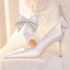 Fashion Ivory Satin Rhinestone Bow Wedding Shoes 2023 Leather 8 cm Stiletto Heels Pointed Toe Wedding Pumps High Heels