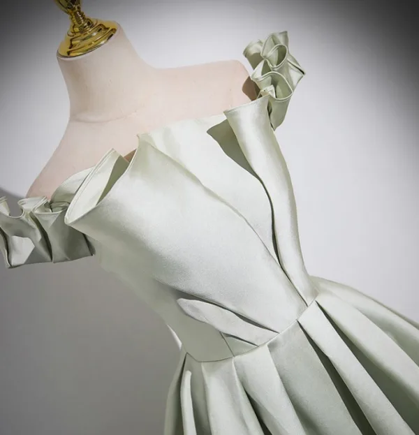 Modest / Simple Sage Green A-Line / Princess Prom Dresses 2024 Off-The-Shoulder Sleeveless Backless Sweep Train Prom Formal Dresses