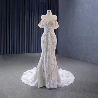 Luxury Gorgeous White Handmade Beading Lace Flower Wedding Dresses 2023 Trumpet Mermaid Strapless Sleeveless Backless Court Train Wedding
