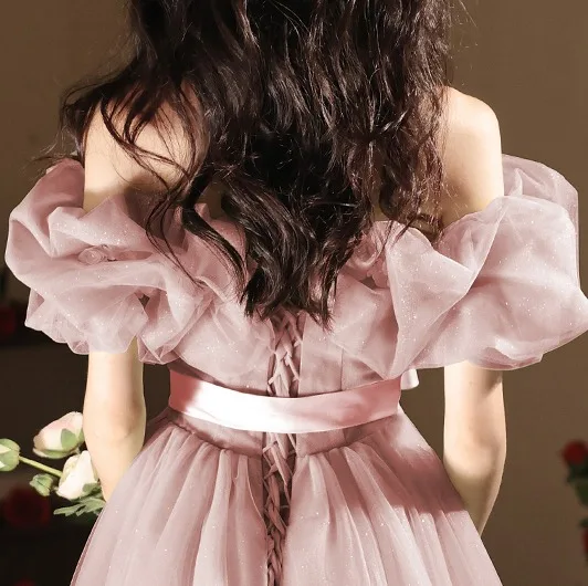 Schöne Rosa Schleife Stoffgürtel Ballkleider 2024 A Linie Rüschen Off Shoulder Kurze Ärmel Rückenfreies Lange Ball Festliche Kleider