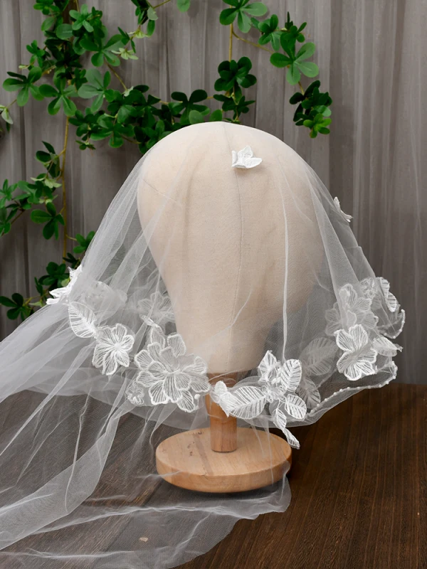 Elegant White Lace Flower Wedding Veils 2024 3 m Tulle Chapel Train Wedding