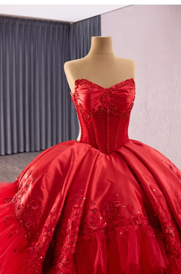 High-end Red Beading Rhinestone Lace Flower Wedding Dresses 2025 Ball Gown Strapless Sleeveless Backless Chapel Train