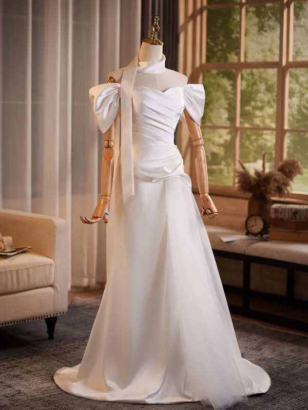 Élégant Ivoire Satin Robe De Bal 2026 Trompette / Sirène De l'épaule Manches Courtes Dos Nu Train De Balayage Robe De Ceremonie
