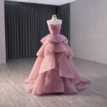 Fashion Blushing Pink Cascading Ruffles Prom Dresses 2024 Ball Gown Sweetheart Sleeveless Backless Sweep Train Prom Formal Dresses