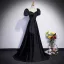 Simple Noire Satin Robe De Bal 2023 Princesse Encolure Carrée Gonflée Manches Courtes Dos Nu Train De Balayage Promo Robe De Ceremonie