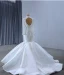 Luxus / Herrlich Weiß Glanz Handgefertigt Perlenstickerei Perle Pailletten Brautkleider / Hochzeitskleider 2024 Meerjungfrau Stehkragen Lange Ärmel Rückenfreies Hof-Schleppe Hochzeit
