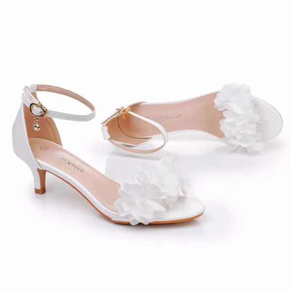 Simple Blanche Appliques Chaussure De Mariée 2024 Bride Cheville 5 cm Talons Aiguilles Peep Toes / Bout Ouvert Mariage Talons Hauts