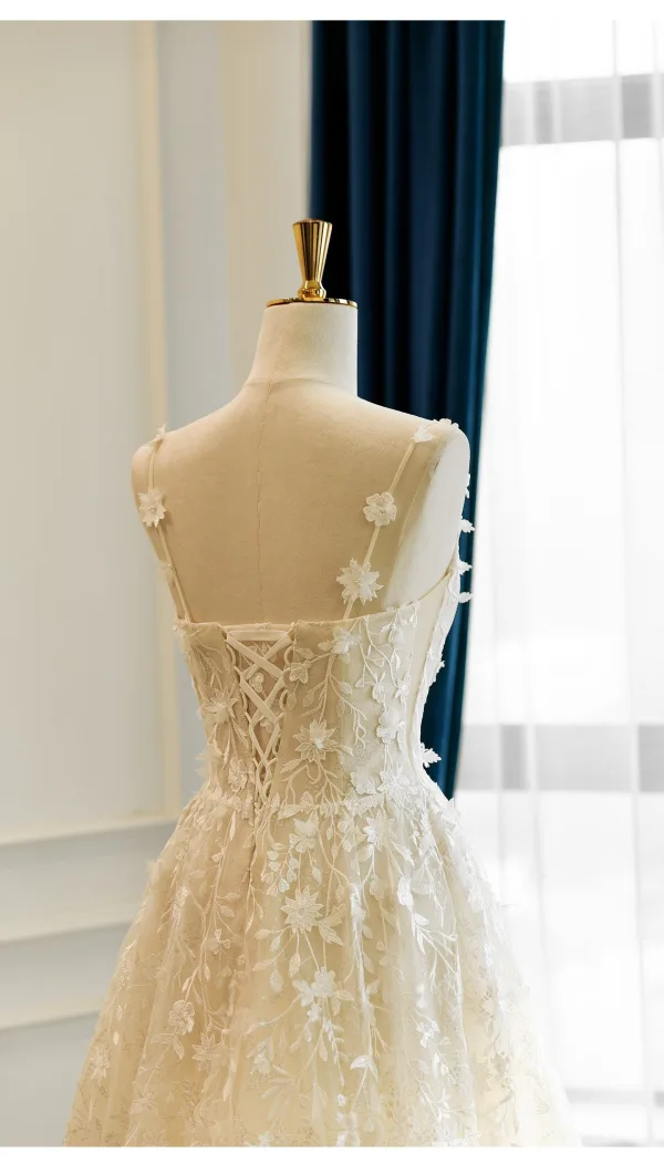 High-end Champagne Handmade Lace Flower Wedding Dresses 2026 A-Line / Princess Spaghetti Straps Sleeveless Backless Floor-Length / Long Wedding
