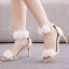 Charmant Blanche Appliques Chaussure De Mariée 2023 Bride Cheville 8 cm Talons Aiguilles Peep Toes / Bout Ouvert Chaussure De Mariée Talons Hauts