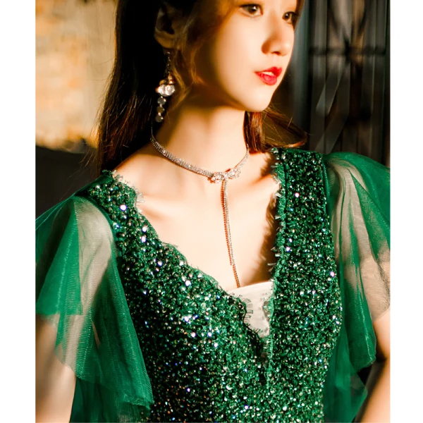 Chic / Belle Vert Foncé Perlage Faux Diamant Paillettes Robe De Bal 2022 Princesse V-Cou Manches Courtes Dos Nu Longue Promo Robe De Ceremonie