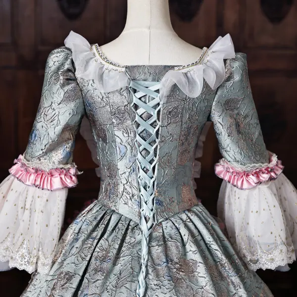 Mittelalterlich Vintage Himmelblau Strass Schleife Spitze Blumen Ballkleider 2026 Ballkleid Eckiger Ausschnitt Glockenhülsen Rückenfreies Lange Festliche Kleider