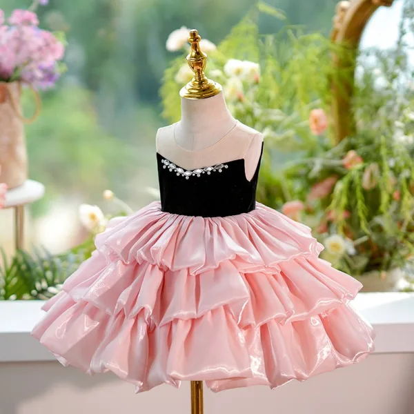 Chic / Beautiful Blushing Pink Pearl Cascading Ruffles Short Birthday Flower Girl Dresses 2024 Ball Gown Strapless Sleeveless Backless Flower Girl Dresses