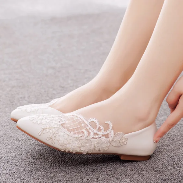 Élégant Blanche Paillettes En Dentelle Fleur Plate Chaussure De Mariée 2023 À Bout Pointu Mariage Talons
