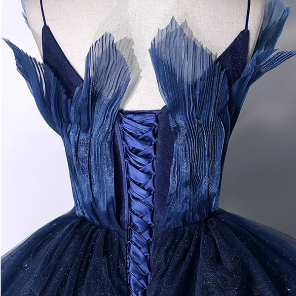 Charmant Marineblau Glanz Fallende Rüsche Ballkleider 2023 Ballkleid Spaghettiträger Ärmellos Rückenfreies Lange Ball Festliche Kleider