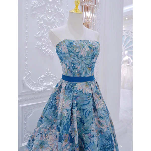 Blumenfee Blau Drucken Ballkleider 2022 A Linie Bandeau Ärmellos Rückenfreies Stoffgürtel Lange Festliche Kleider