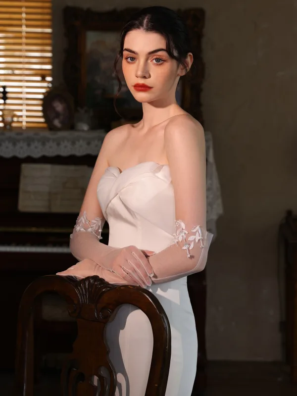 Elegant White Lace Flower Wedding Bridal Gloves Tulle 2025