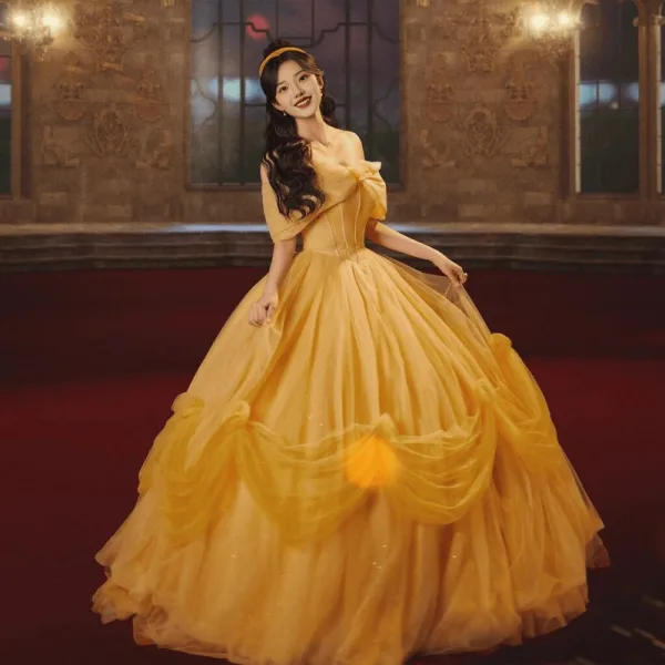 Medieval Yellow Cascading Ruffles Cosplay Prom Dresses 2025 Ball Gown Off-The-Shoulder Short Sleeve Backless Floor-Length / Long Prom Formal Dresses