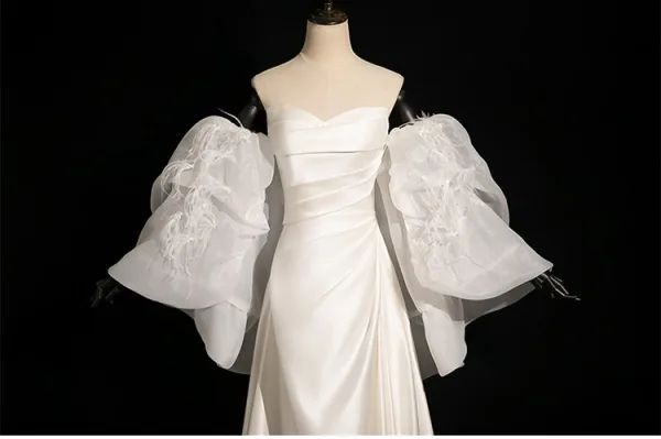 Fashion White Satin Tassel Wedding Dresses 2024 Trumpet / Mermaid Strapless Short Sleeve Backless Sweep Train Wedding