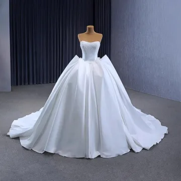 Haut De Gamme Ivoire En Dentelle Fleur Satin Robe De Mariée 2023 Robe Boule Bustier Sans Manches Dos Nu Royal Train Mariage