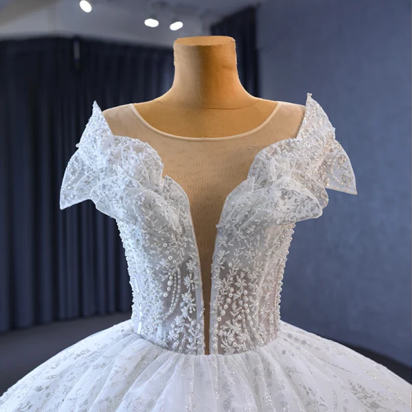 High End Weiß Handgefertigt Perlenstickerei Perle Pailletten Brautkleider / Hochzeitskleider 2023 Ballkleid Rundhalsausschnitt Kurze Ärmel Rückenfreies Kapelle-Schleppe Hochzeit