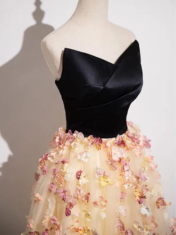 Chic / Beautiful Black Appliques Prom Dresses A-Line / Princess Strapless Sleeveless Backless Floor-Length / Long Tulle Prom Formal Dresses