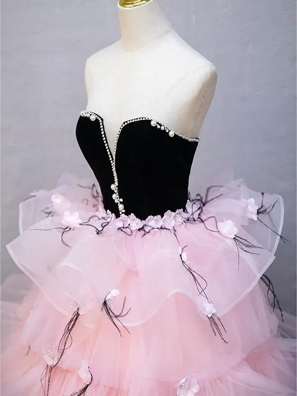 Lovely Blushing Pink Appliques Pearl Rhinestone Cascading Ruffles Prom Dresses 2025 Ball Gown Strapless Sleeveless Backless Floor-Length / Long Prom Formal Dresses