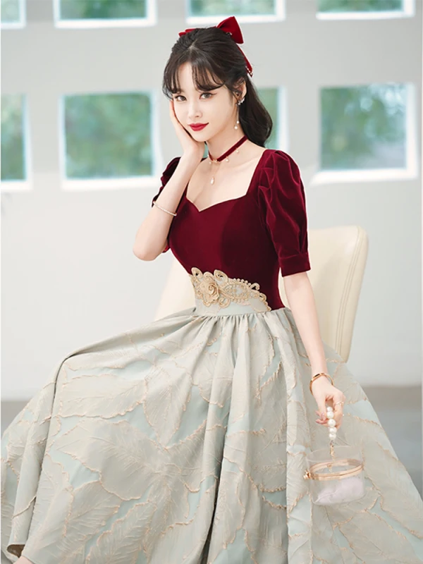 Chic / Beautiful Burgundy Suede Homecoming Graduation Dresses 2022 A-Line / Princess Square Neckline Short Sleeve Backless Floor-Length / Long Formal Dresses