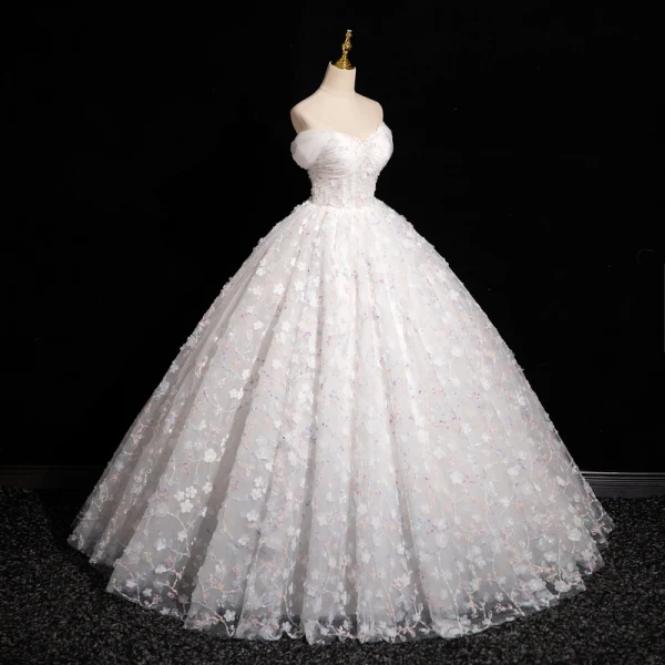 Chic / Beautiful White Beading Appliques Prom Dresses 2024 Ball Gown Strapless Sleeveless Backless Floor-Length / Long Prom Formal Dresses