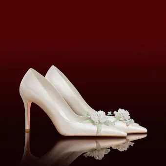 Chic Belle Ivoire Satin Perle Fleur Mariage Escarpins 2022 Cuir 8 Cm Talons Aiguilles À Bout Pointu Escarpins Talons Hauts