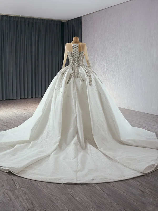 Haut de Gamme Blanche Fait main Faux Diamant Robe De Mariée 2024 Robe Boule Encolure Dégagée Manches Longues Tribunal Train Mariage