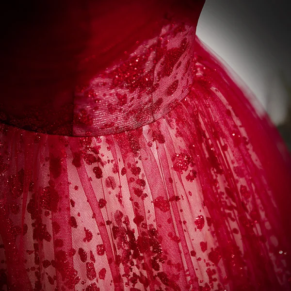 Scintillantes Bordeaux Paillettes Robe De Bal 2022 Princesse Encolure Carrée Gonflée Manches Courtes Dos Nu Noeud Longue Robe De Ceremonie