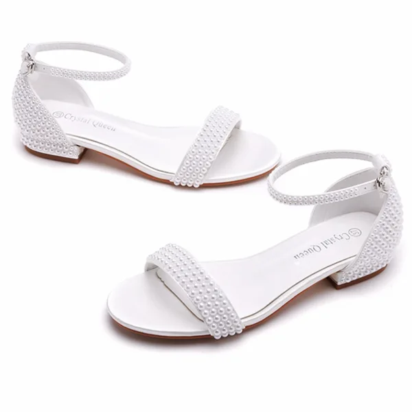 Charmant Weiß Ball Perle Flat Sandalen Damen 2023 Knöchelriemen Peeptoes Sandaletten Hochhackige
