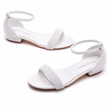 Simple Blanche Satin Perle Bride Cheville Plate Chaussure De Mariée 2024 À Bout Pointu Mariage Sandales