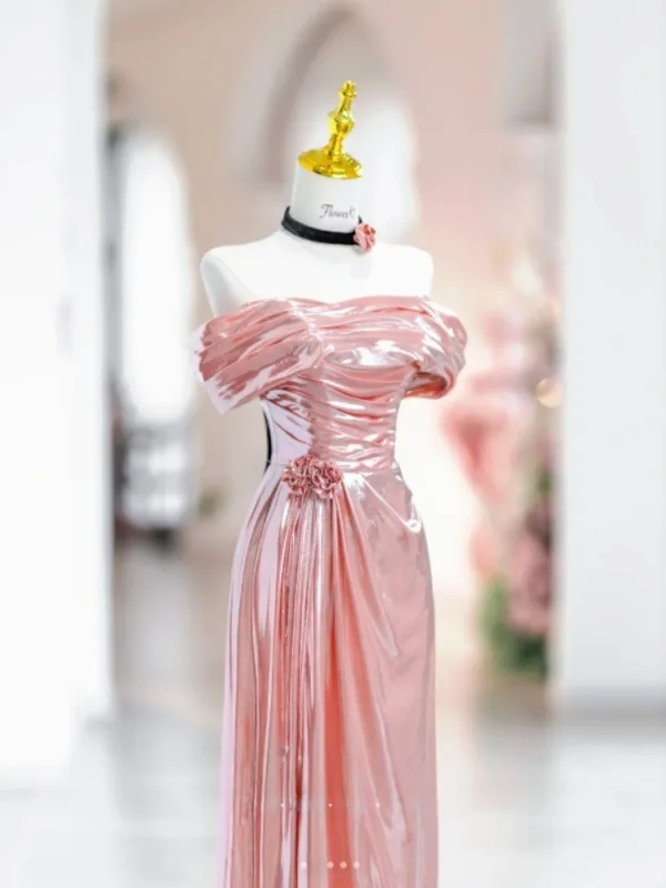 Charming Champagne Beading Evening Dresses 2025 Trumpet / Mermaid Off-The-Shoulder Sleeveless Backless Sweep Train Evening Party Formal Dresses