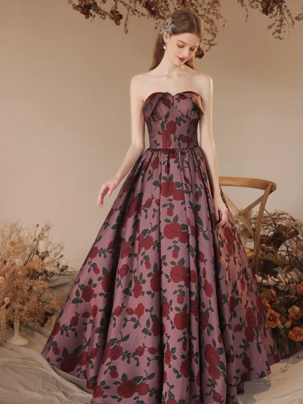 Chic / Beautiful Burgundy Rose Prom Dresses 2023 A-Line / Princess Strapless Sleeveless Backless Floor-Length / Long Prom Formal Dresses