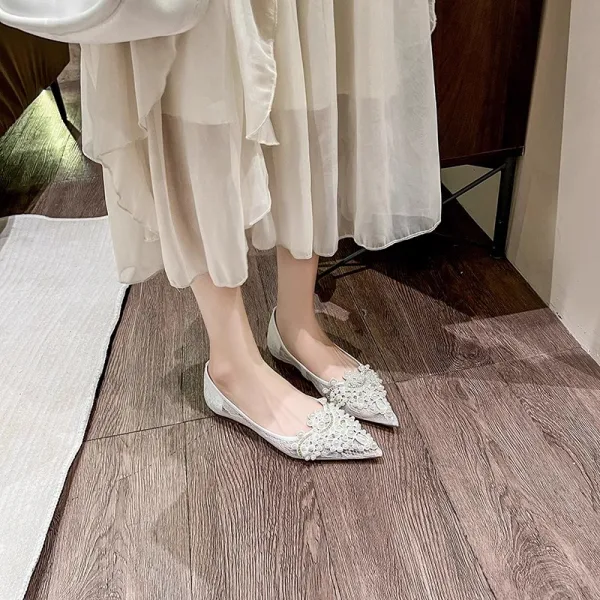 Chic / Beautiful White Pearl Sequins Flat Wedding Shoes 2024 Leather Pointed Toe Wedding Pumps