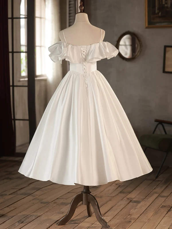 Vintage / Retro Ivory Satin Wedding Dresses 2024 A-Line / Princess Ruffle Spaghetti Straps Short Sleeve Backless Floor-Length / Long Wedding