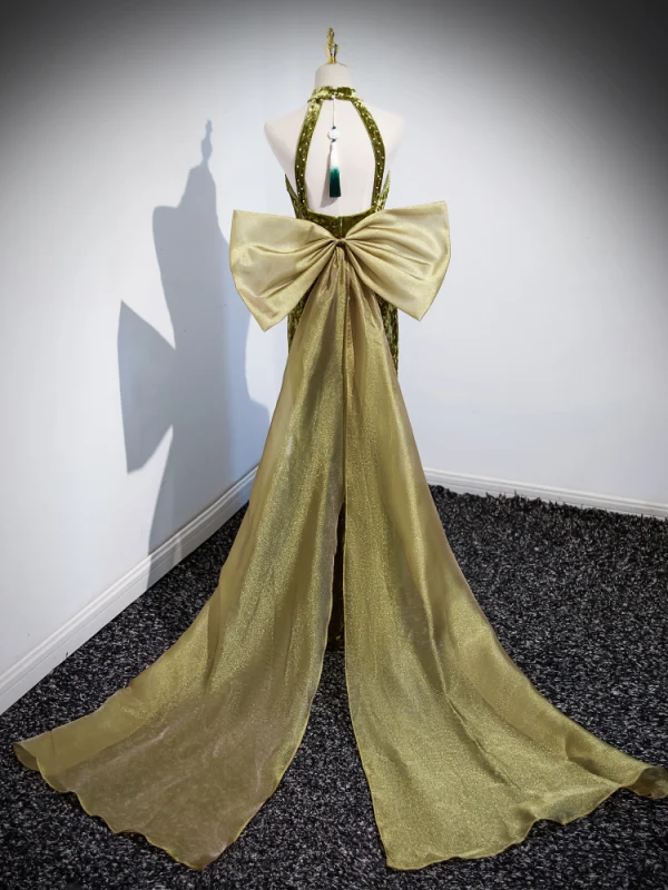 Chic / Beautiful Clover Green Velvet Pearl Sequins Prom Dresses 2023 Trumpet / Mermaid Halter Sleeveless Backless Bow Prom Formal Dresses