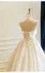 Vintage High End Weiß Handgefertigt Perlenstickerei Pailletten Satin Brautkleider / Hochzeitskleider 2026 A Linie Bandeau Ärmellos Rückenfreies Lange