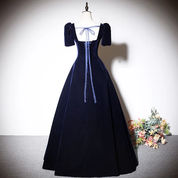 Élégant Bleu Marine Daim Robe De Bal 2023 Princesse Encolure Carrée Faux Diamant Manches Courtes Dos Nu Noeud Longue Promo Robe De Ceremonie