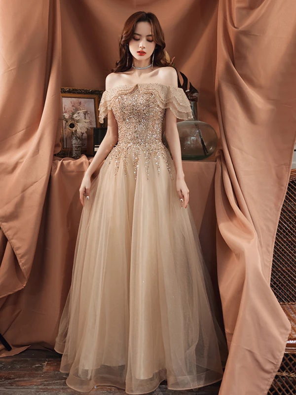 Charmant Champagner Perlenstickerei Pailletten Ballkleider 2024 A Linie Off Shoulder Kurze Ärmel Rückenfreies Lange Ball Festliche Kleider