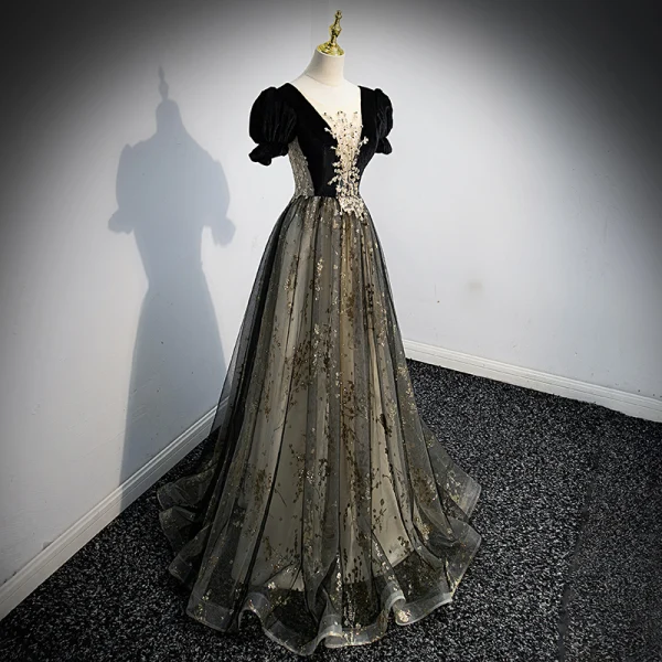 Chic / Belle Noire Perlage Robe De Bal 2022 Princesse Encolure Dégagée Manches Courtes Dos Nu Longue Robe De Ceremonie