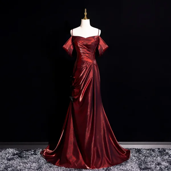 Fashion Burgundy Prom Dresses 2025 Trumpet / Mermaid Spaghetti Straps Puffy Short Sleeve Backless Sweep Train Formal Dresses