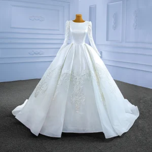 Haut De Gamme Ivoire Satin En Dentelle Fleur Robe De Mariée 2022 Robe Boule Encolure Dégagée Manches Longues Tribunal Train Mariage